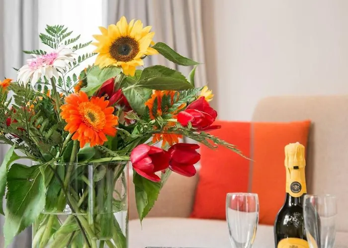 Apartment Living Rhome-spanishsteps *